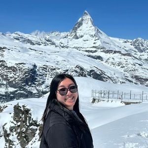 Meet your Posher, Polly